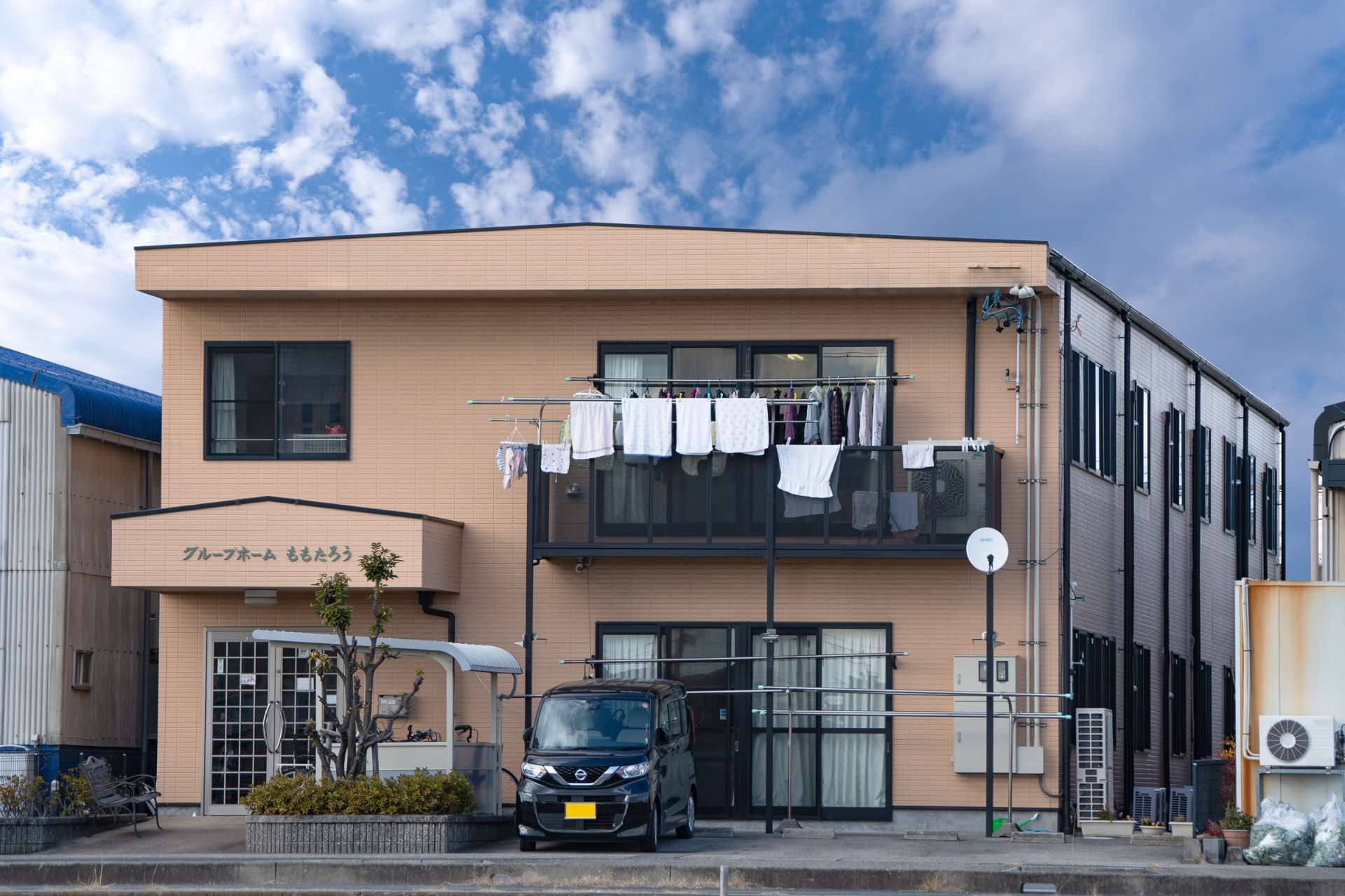 グループホームももたろう (認知症対応型共同生活介護)